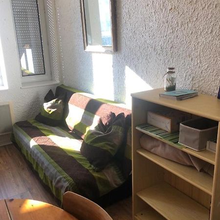 Le Francais, Studio Au Calme Proche De La Gare Besançon Kültér fotó